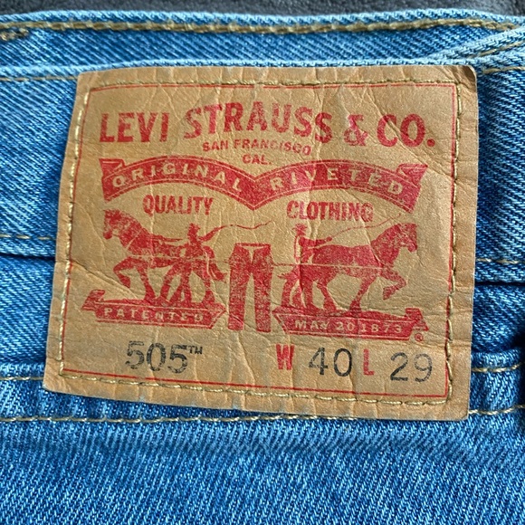 Levi’s 505 denim W4o L29 good condition - Picture 3 of 5